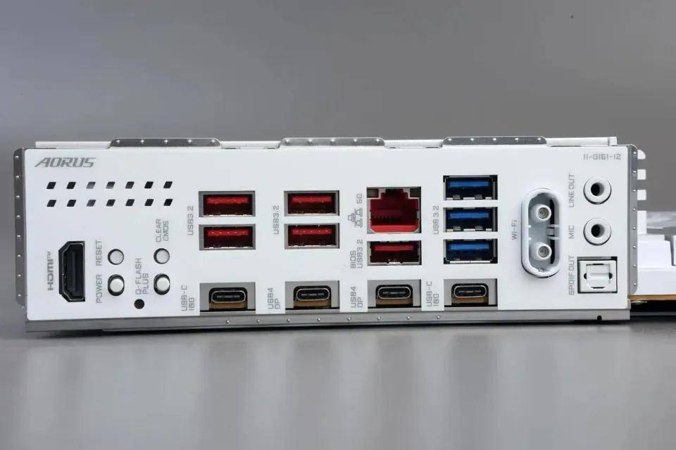 生”技嘉X3D系列主板免费提升游戏性能pg电子模拟器免费试玩高端主板“模范(图6)